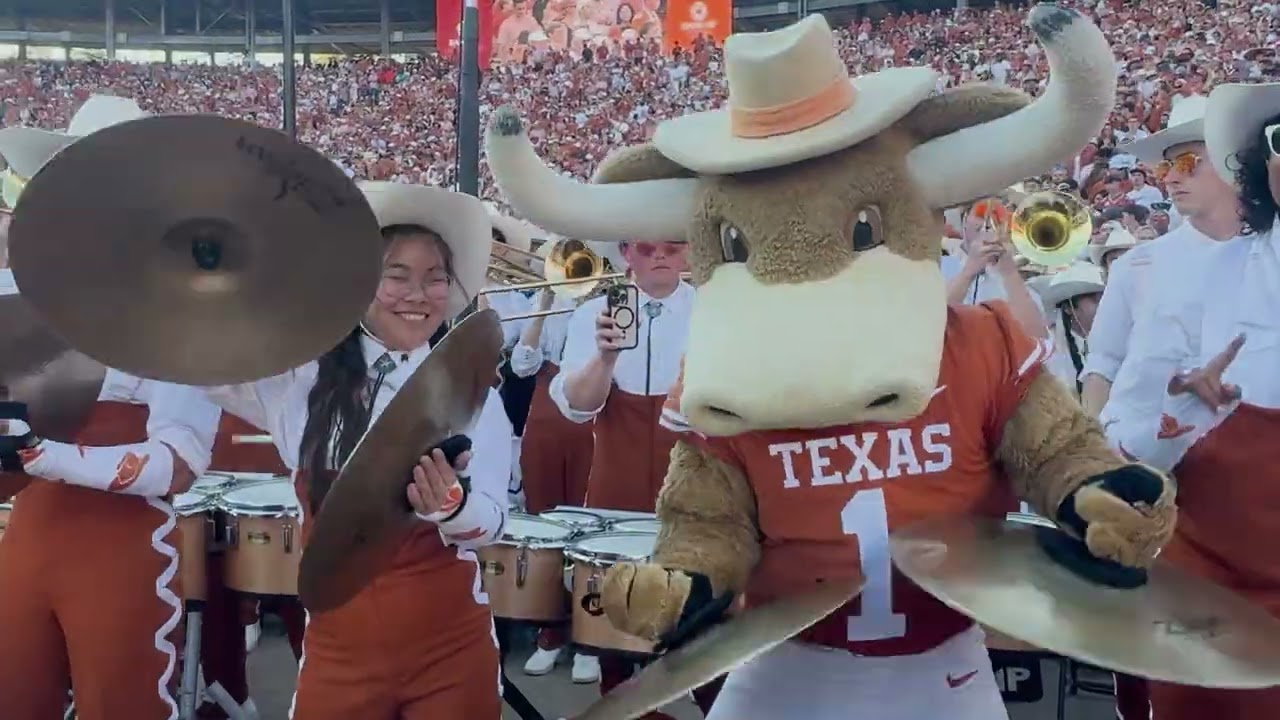 Hook 'Em 2025-26 Highlights - 10th Place Nationals Entry Video