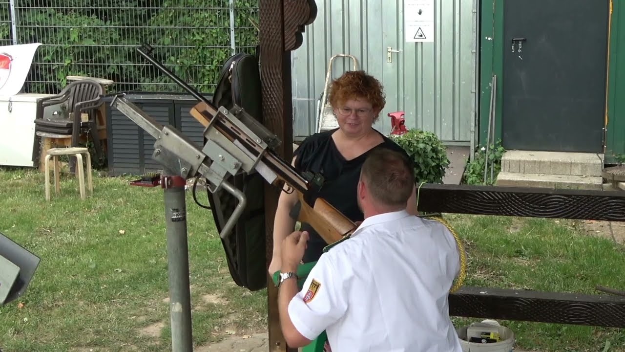 Zollfeste Zons. Das  Königsvogelschießen zum Schützenfest 2023.