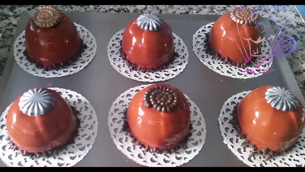 Entremet Dôme de mousse au chocolat noir/حلوى بموس الشوكولاته السوداء مع كلاصاج لامع