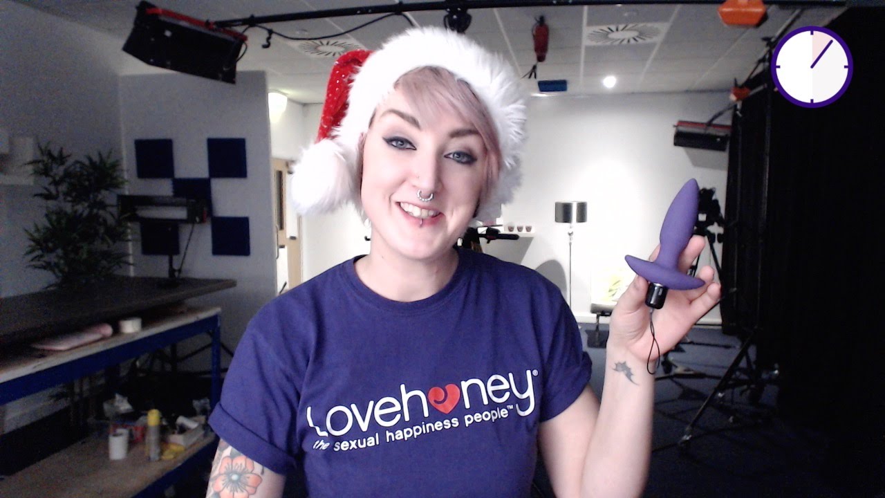 Christmas Kink in 60 Secs | Lovehoney Booty Shaker Remote Control Vibrating Butt Plug