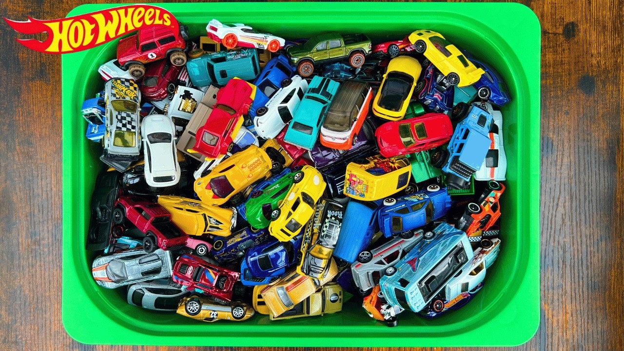 1000+ Hot Wheels Cars &ndash; Box Full of Classics, Premiums & 2025 Models!