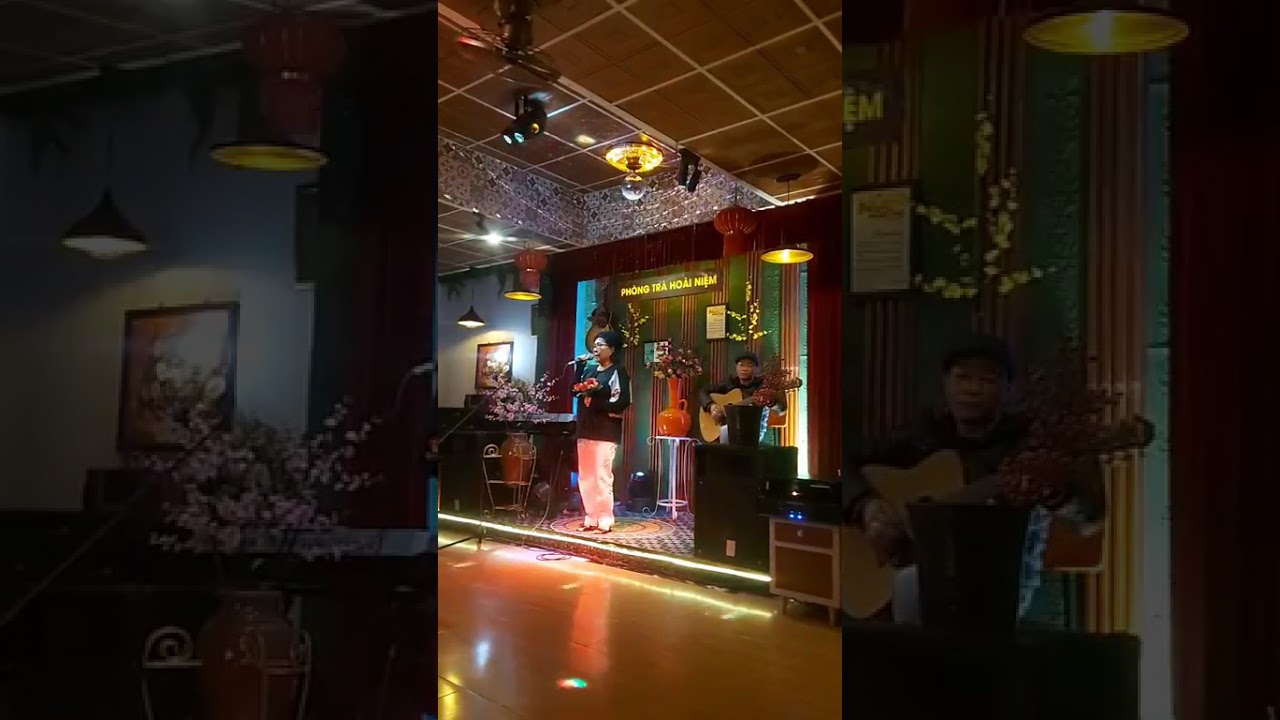 Mùa hoa Anh Đào.Thanh Sơn.