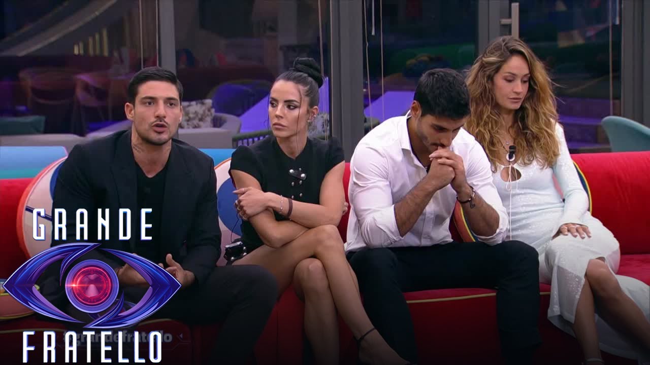 Grande Fratello - Lorenzo Spolverato tra Shaila Gatta ed Helena Prestes