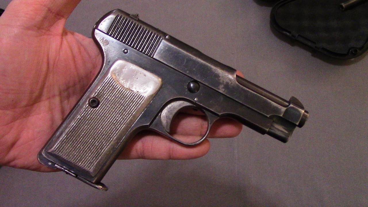 Beretta Model 1915 калибра .32 ACP, также известная как Beretta Model 1915/17, также известная ка...