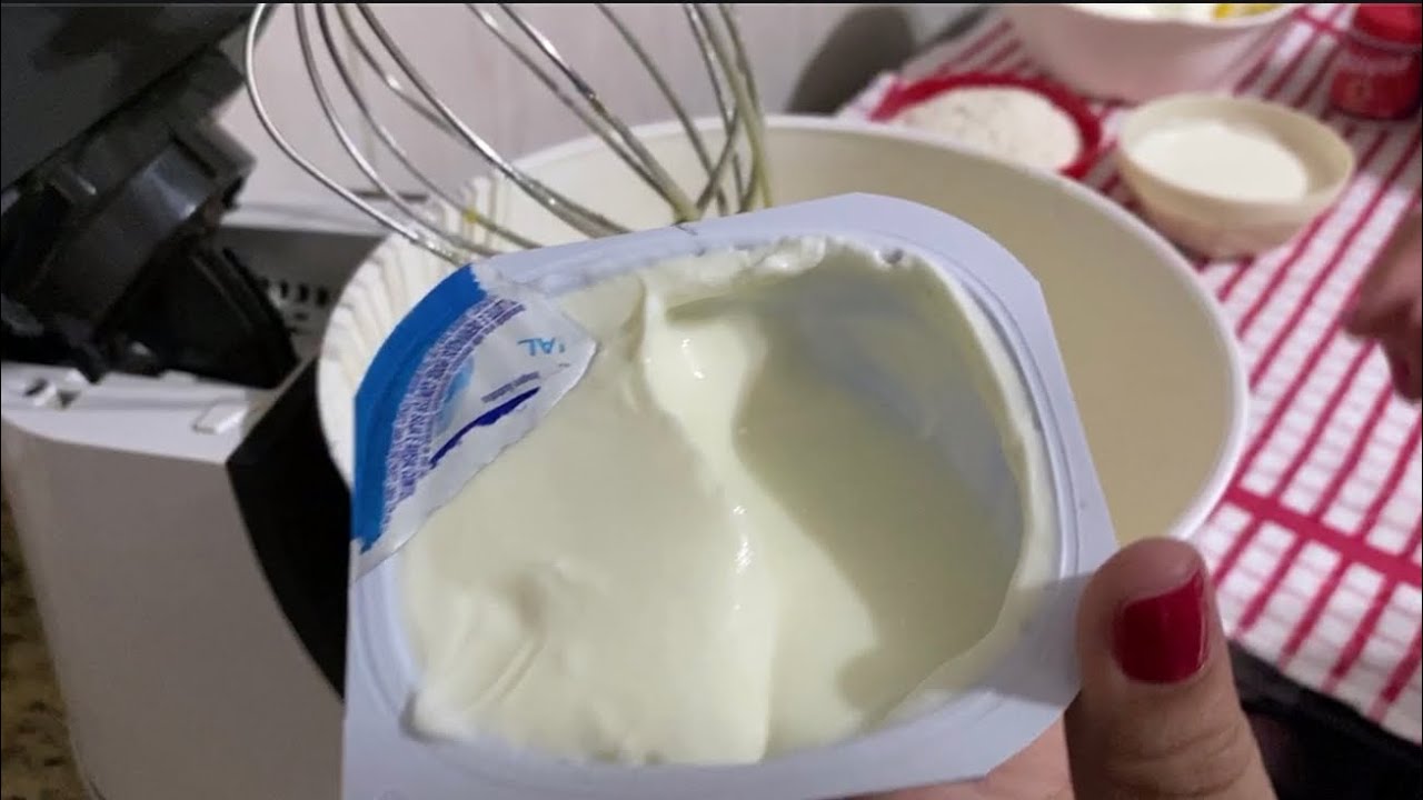 Ela vende esse bolo a mais de 40 anos!!! E me Deu a receita com pulo do gato 😍