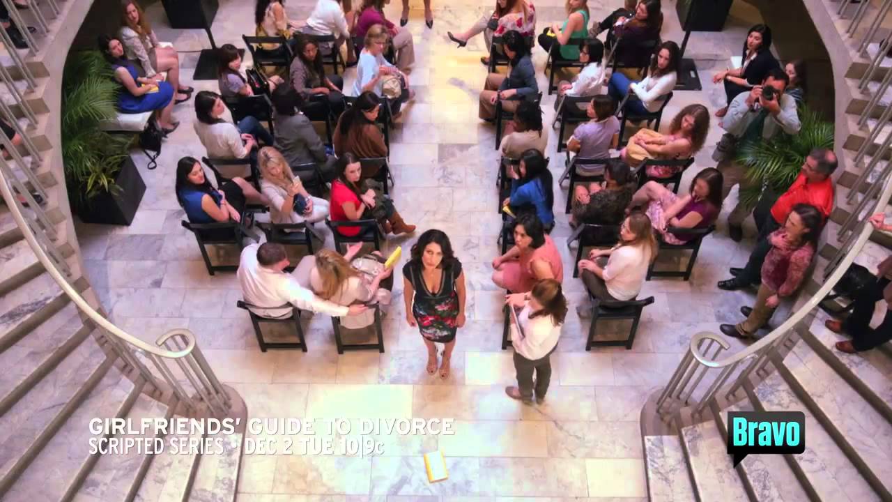 Trailer Bravo's first scripted series 'Girlfriends' Guide to Divorce' - Eonline