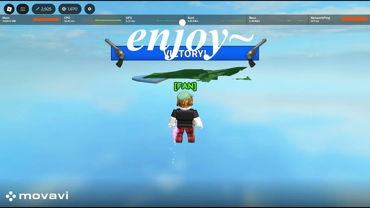 me playing mm2 aim trainer on 500 ping😔and check out my friend @Shiny_princessUnico and byee guys