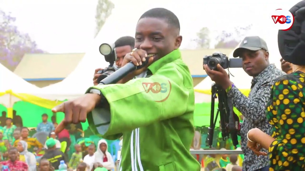TAZAMA KUFURU YA DOGO PATEN AKIWA SUMBAWANGA/AJITOKEZA KUMUUNGA MKONO AESH SUMBAWANGA MJINI