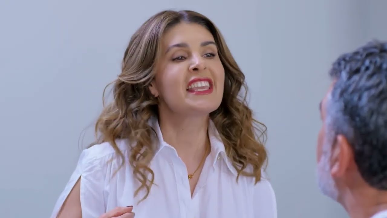 Mayrín Villanueva en 