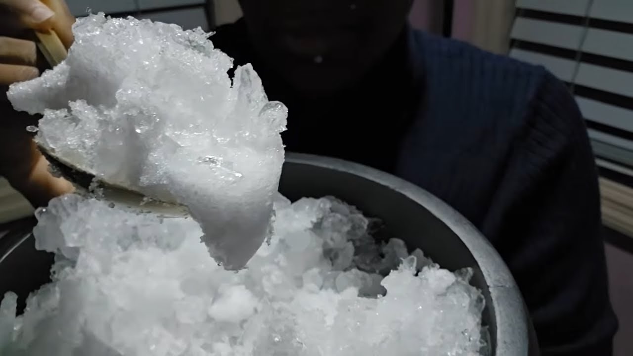 FRESH POWDERY ICE MIXED WITH EXTRA THIN ICE AND SONIC ICE 😋🤤#asmr #mukbang