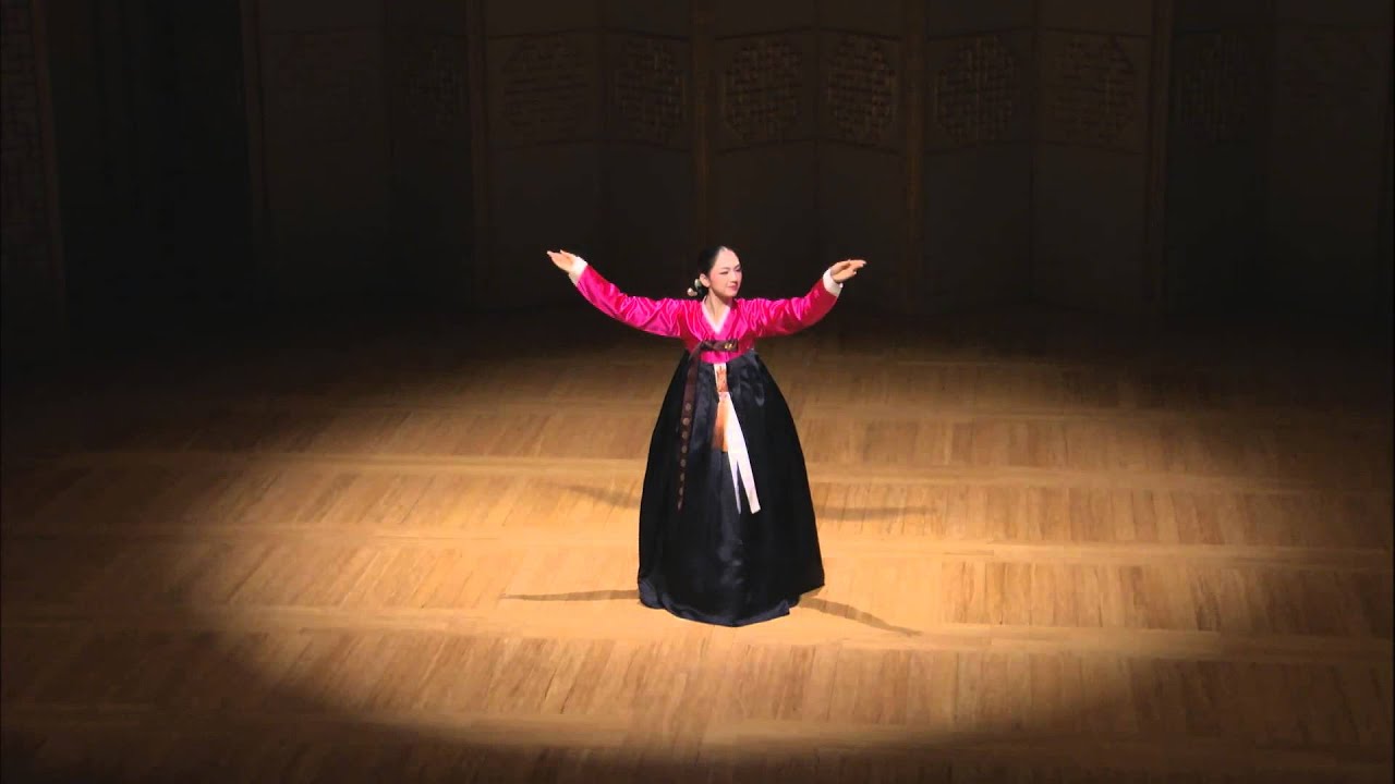 국립국악원 수요춤전:명인명무전 '조흥동'[2015.10.28.]  02. 입춤