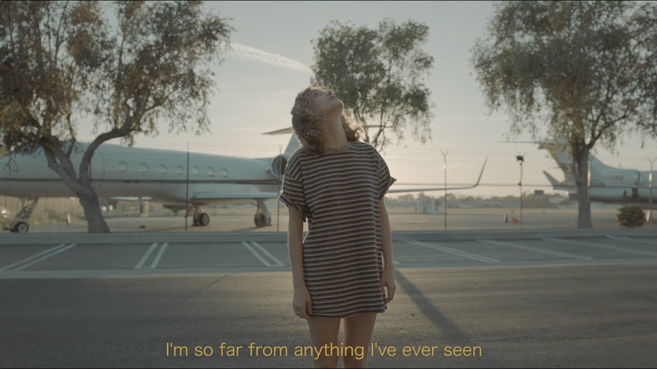 Eva B. Ross - Spaceship (Official lyric video)