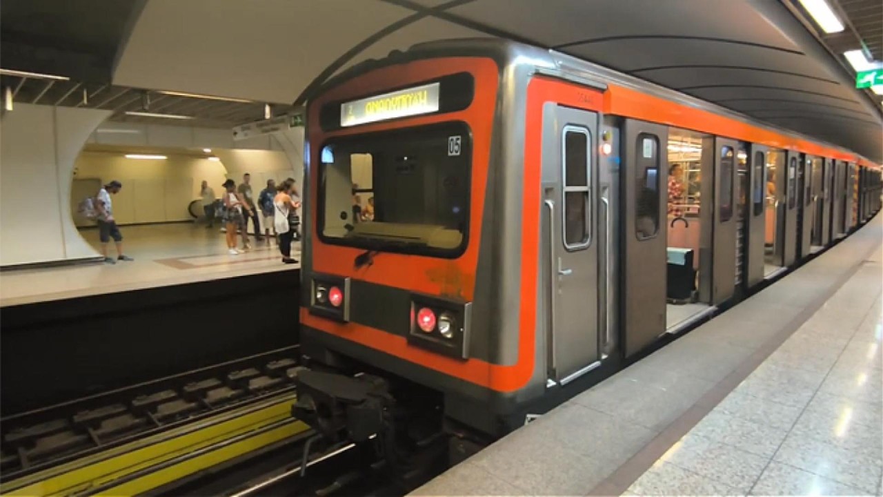 Athens Metro: Διαδρομή με το Μέτρο και τον Ηλεκτρικό από Ακρόπολη μέχρι Ταύρο 