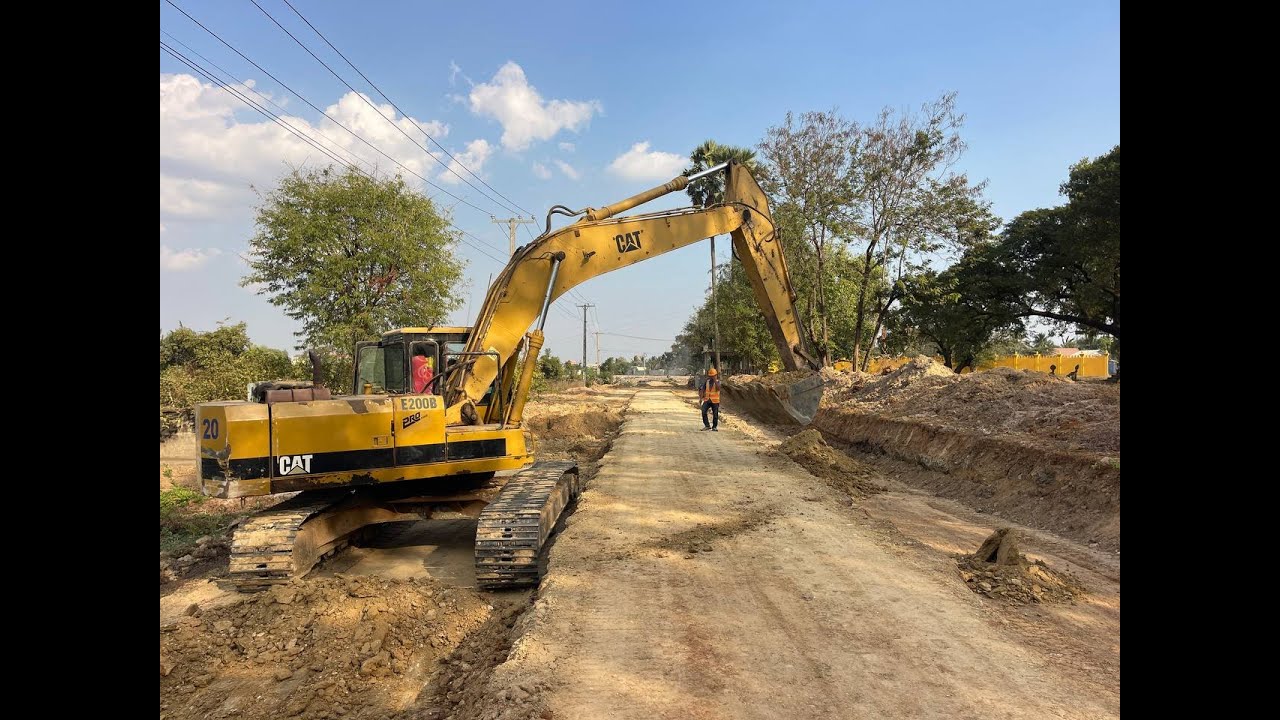 Excavator VS MG VS Bulldozer