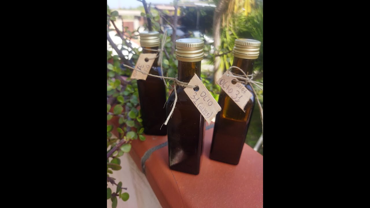 FILTRAGGIO OLIO 31 FATTO IN CASA. Olio dalle mille proprieta'.