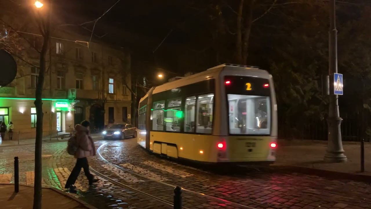 Вечірня зустріч 2-х ЕЛЕКТРОНІВ на 2-му маршруті (головна Пошта—Школа 9)