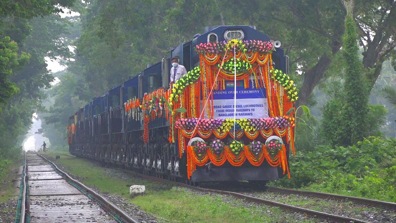 After Handing Over of 10 BG Diesel Locomotive from Indian Railways Crossing India-Bangladesh Border