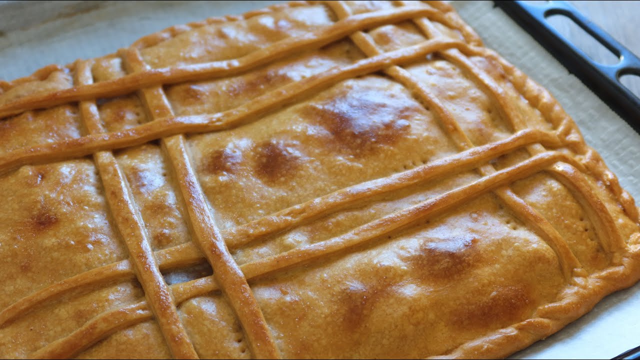 Empanada de pollo con champiñones y pisto