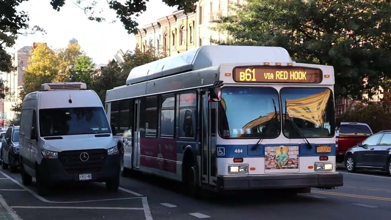 MTA NYCT Bus: 2012 New Flyer C40LF #484 on the B61