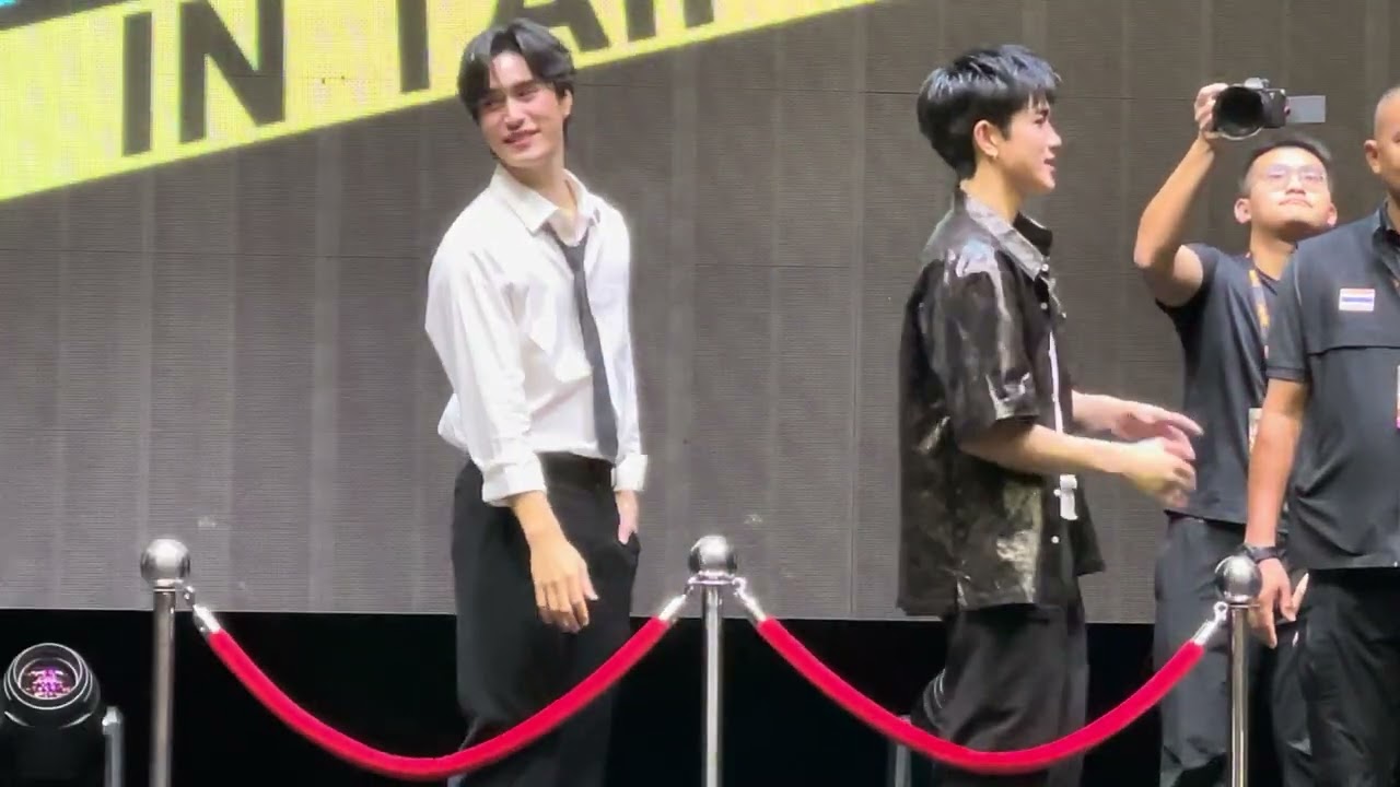 241109 GeminiFourth RunTheWorld in Taipei 12end HIGH FIVE