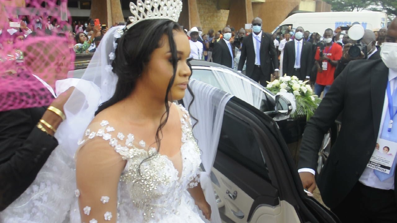 MARIAGE DU TOUT PUISSANT AMOUGOU BELINGA ET MELISSA ABNZ VS DANIELNIKON ET VIVEZ LES BON MOMENT HERX