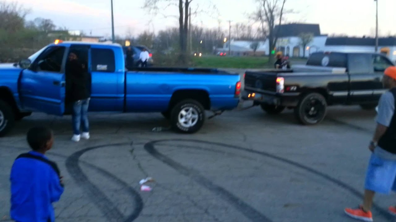 Tug o war Chevy vs Dodge