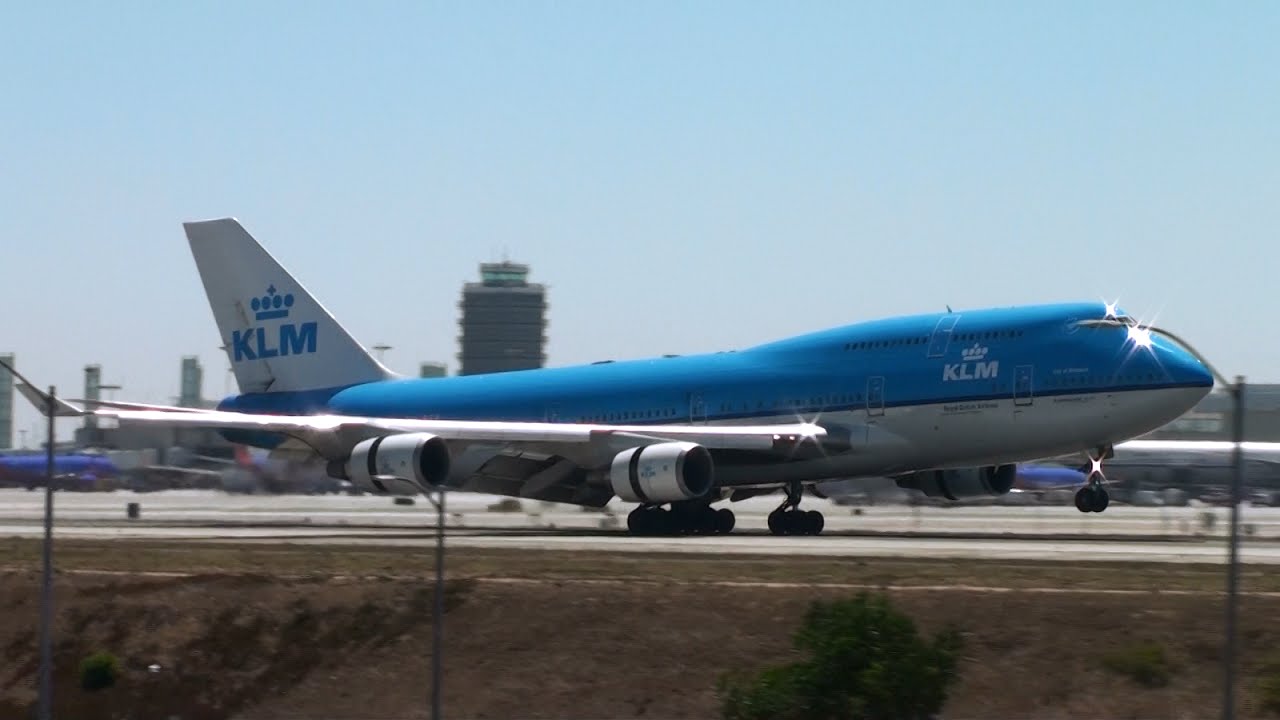 A Tribute to the Boeing 747-400, An Aviation Music video!