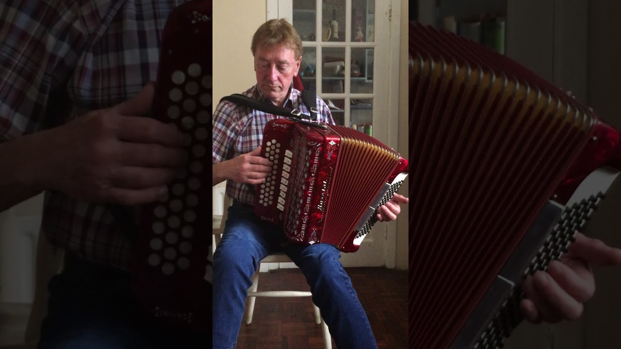Finbarr Dwyer Reel - Irish traditional reel on button accordion