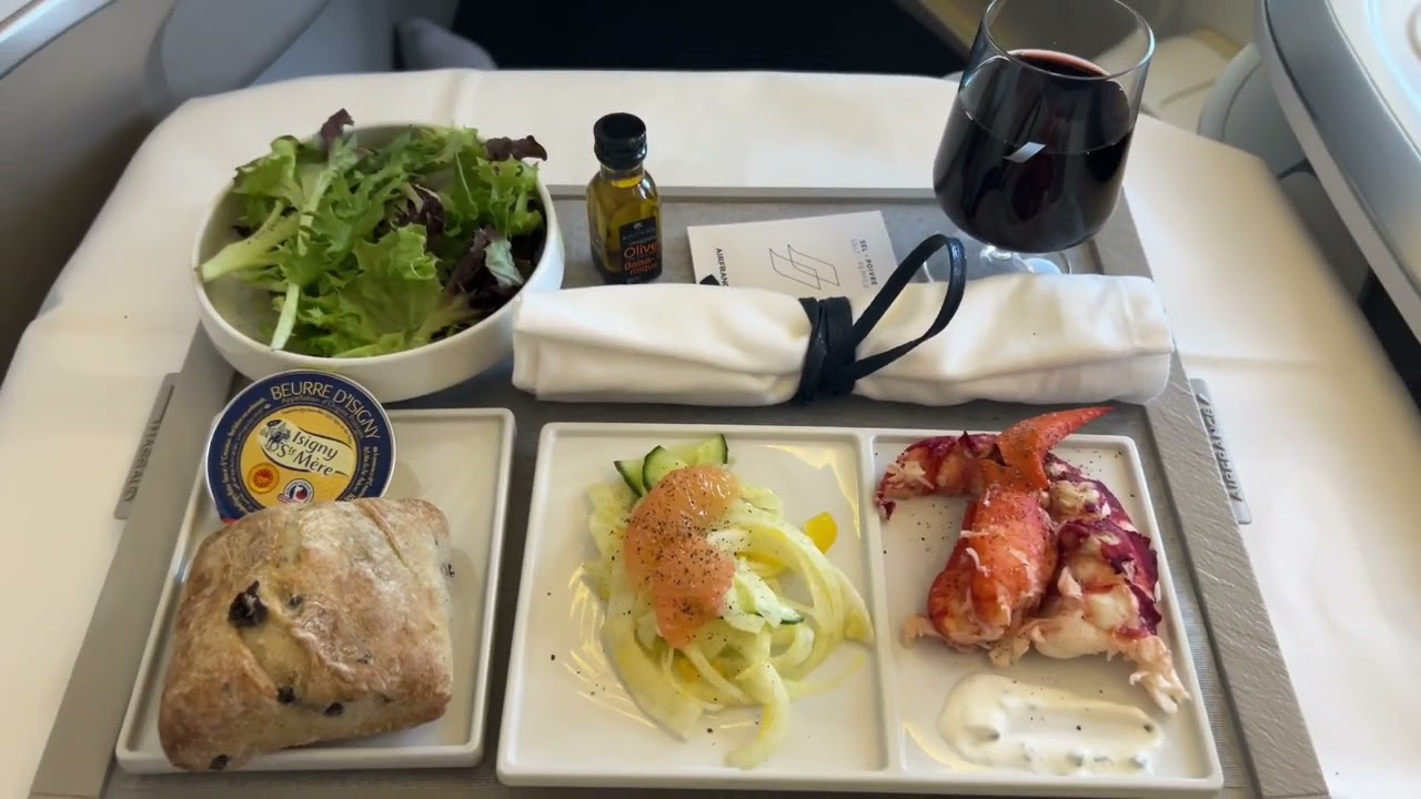 Air France Business Class Lie Flat Seat 12L Los Angeles to Paris France LAX to CDG Boeing  777-300