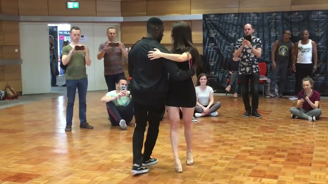 Heneco & Adelina Urban Kiz Demo - Diamond Kizomba Festival