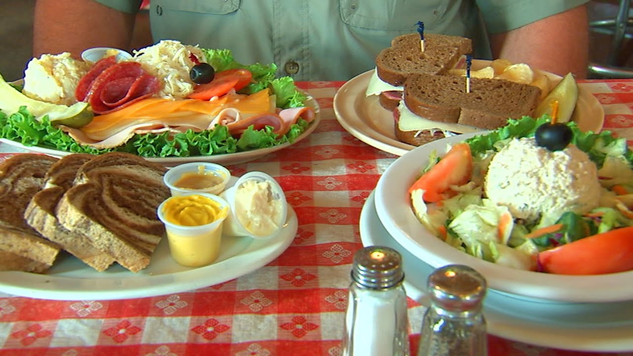 Fosatti&rsquo;s Deli (Texas Country Reporter)