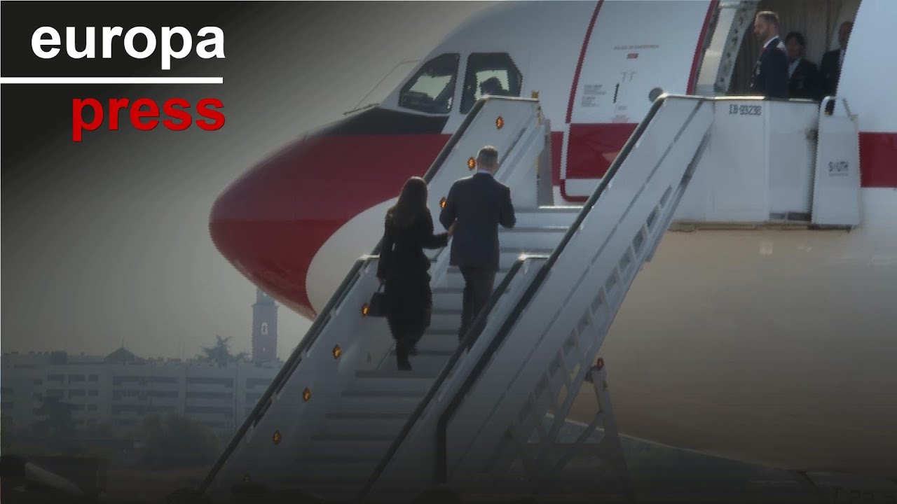 Los Reyes emprenden viaje a China en su primera visita de Estado al gigante asi&aacute;tico