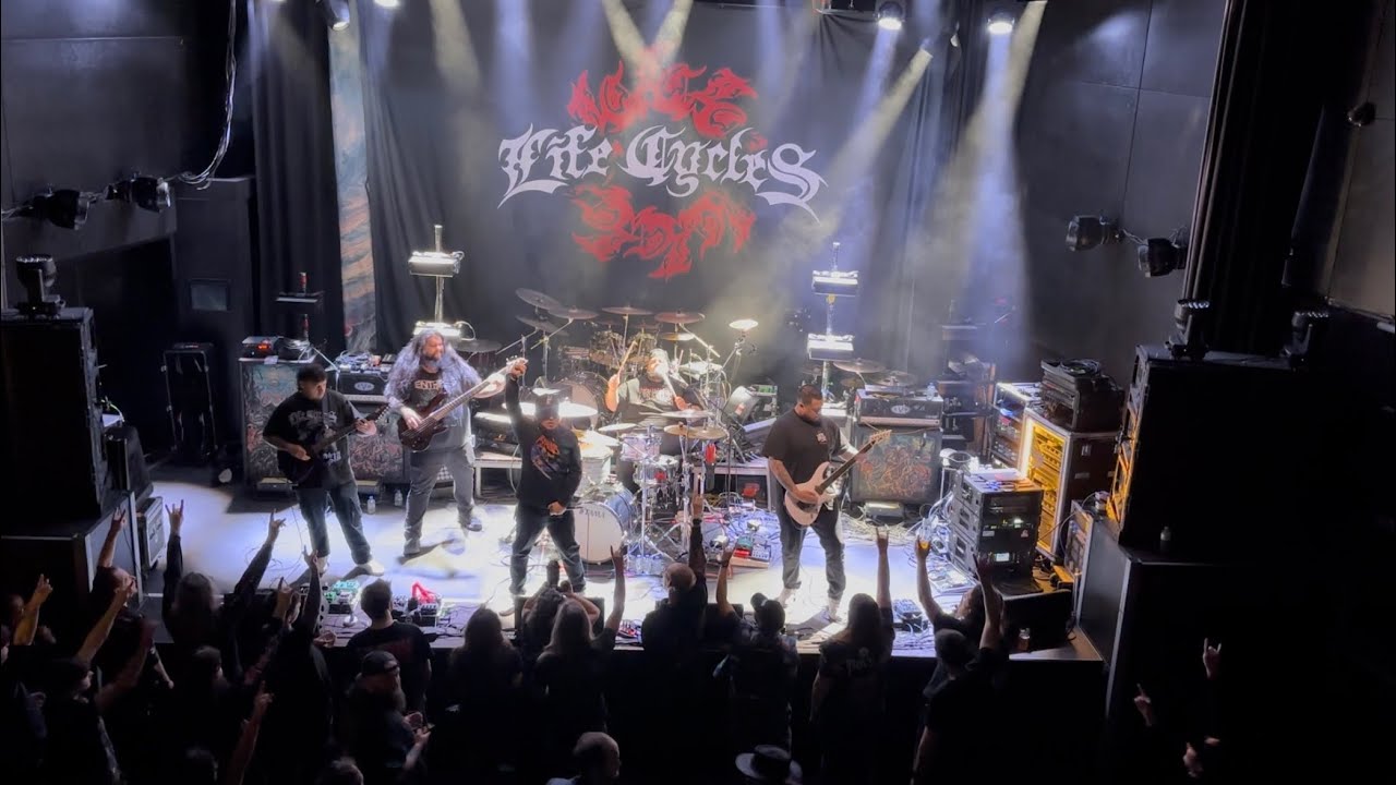LIFE CYCLES - LIVE @ DYNAMO, EINDOVEN NETHERLANDS