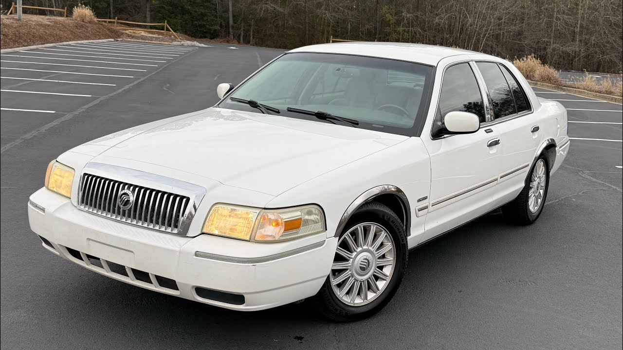 2010 Mercury Grand Marquis - smooth and clean!