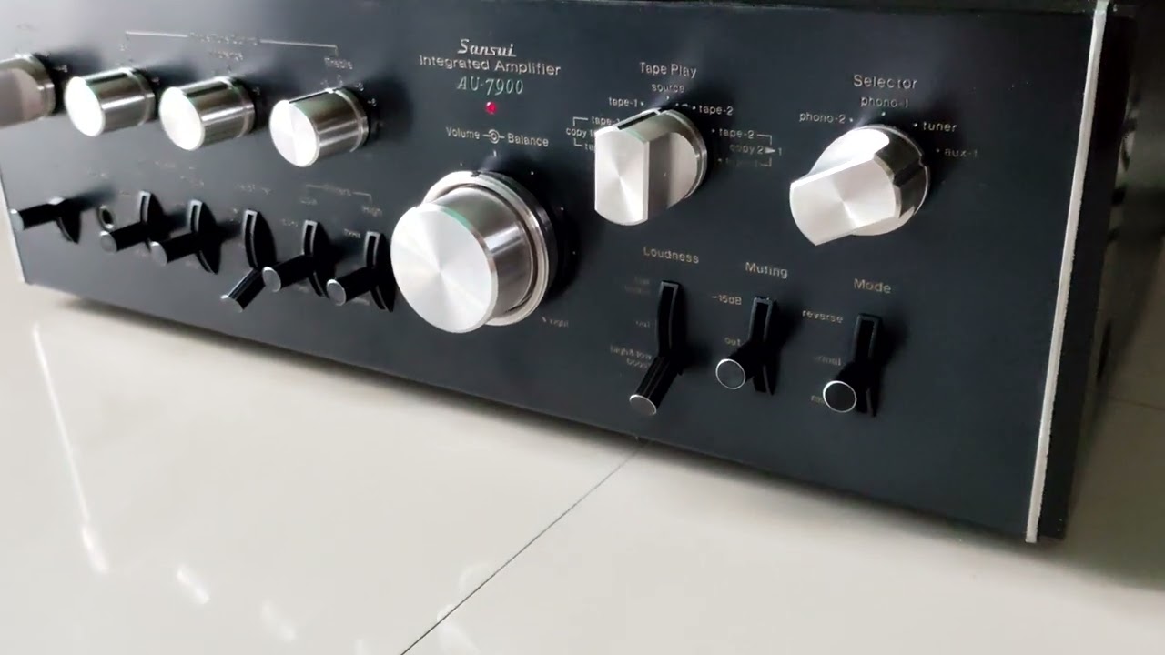 Sansui AU-7900 Izumi Tokyo japan good sound clean detail.