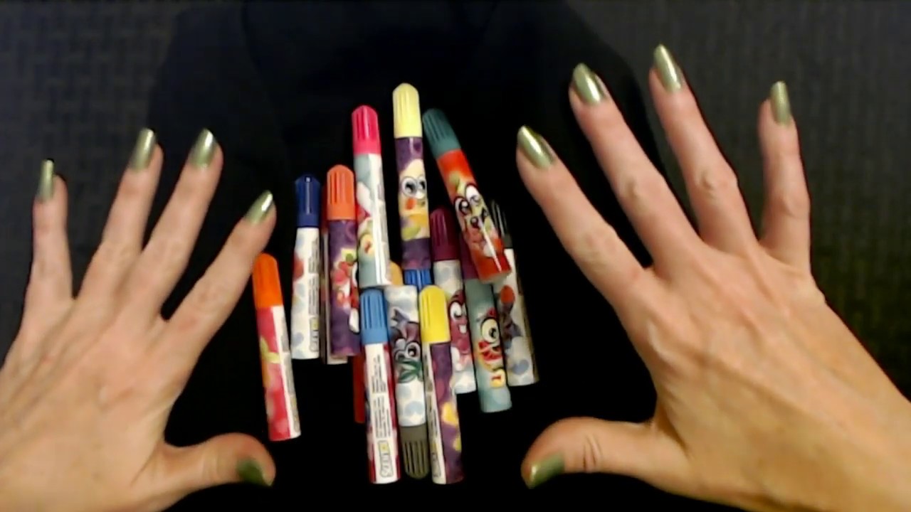 ASMR | Clinking/Clacking Plastic Markers (Some Whispering)