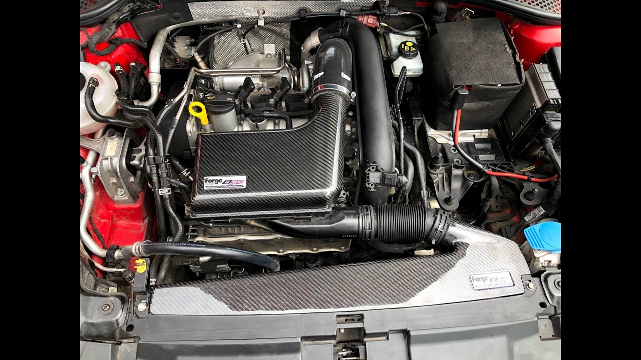 INTAKE FORGE DE FIBRA DE CARBONO EN LEON 1.4TSI