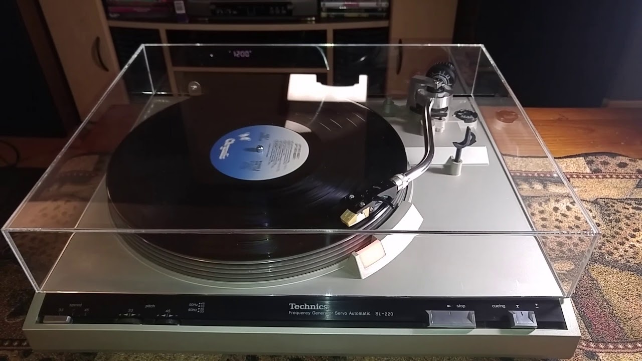 Technics SL 220 Semi Auto Turntable