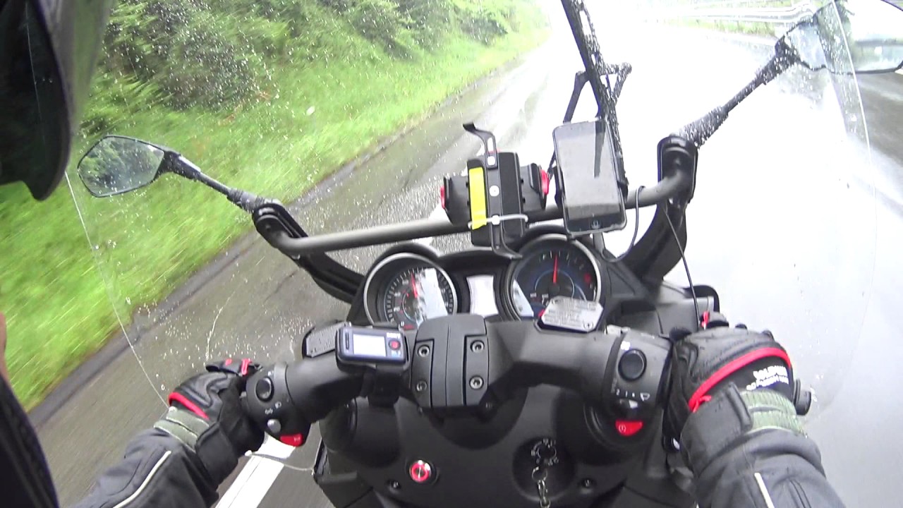 ADIVA　AD　Tre200　日光雨走行