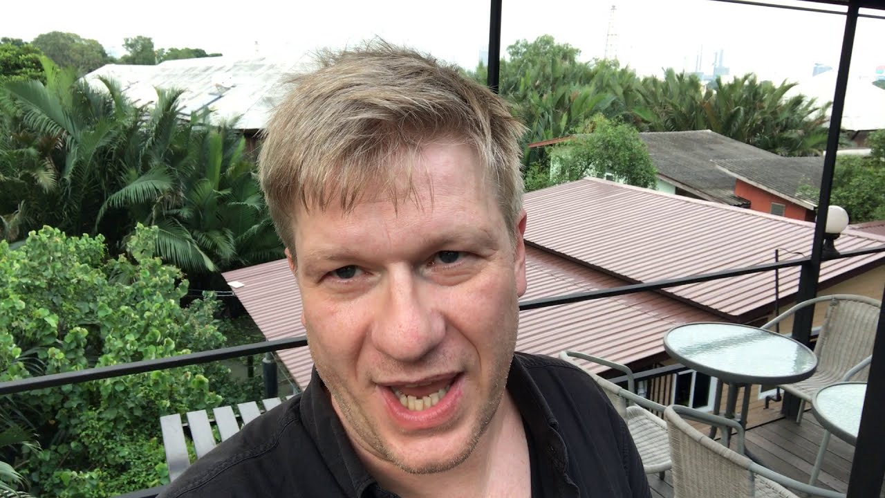 Mein Freund chattet mit anderen Frauen: Er schreibt mit einer anderen