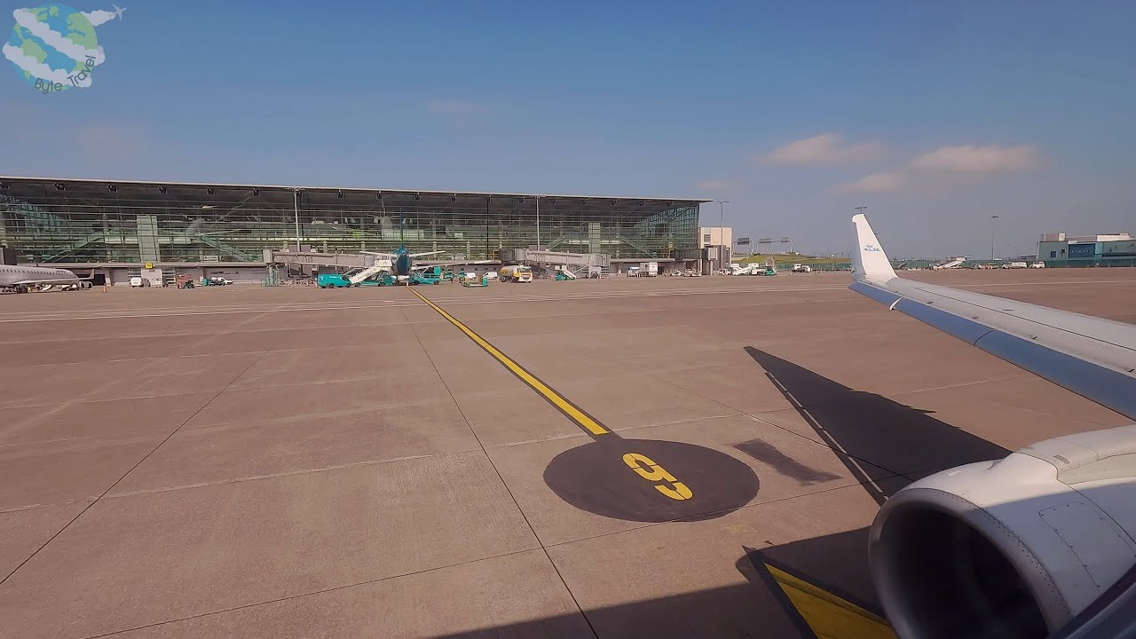 KLM Embraer 175 Beautiful Summer Takeoff from Cork Ireland