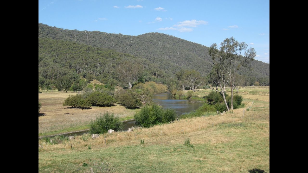 Tallangatta to Mitta Mitta in 3 minutes, and a short trout fishing session.