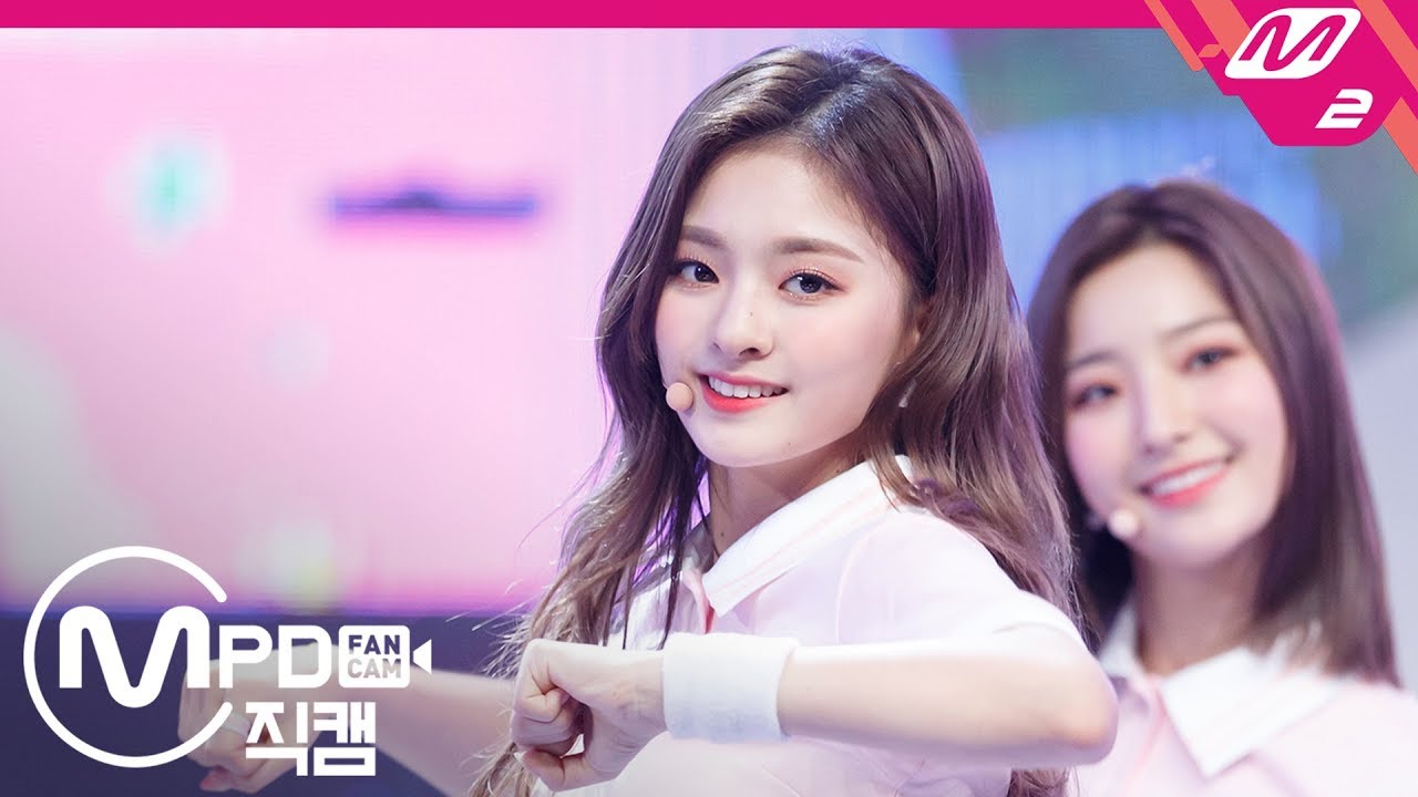 [MPD직캠] 프로미스나인 이나경 직캠 ‘다시 만난 세계’ (fromis_9 LEE NA GYUNG FanCam) | @MCOUNTDOWN_2019.01.03