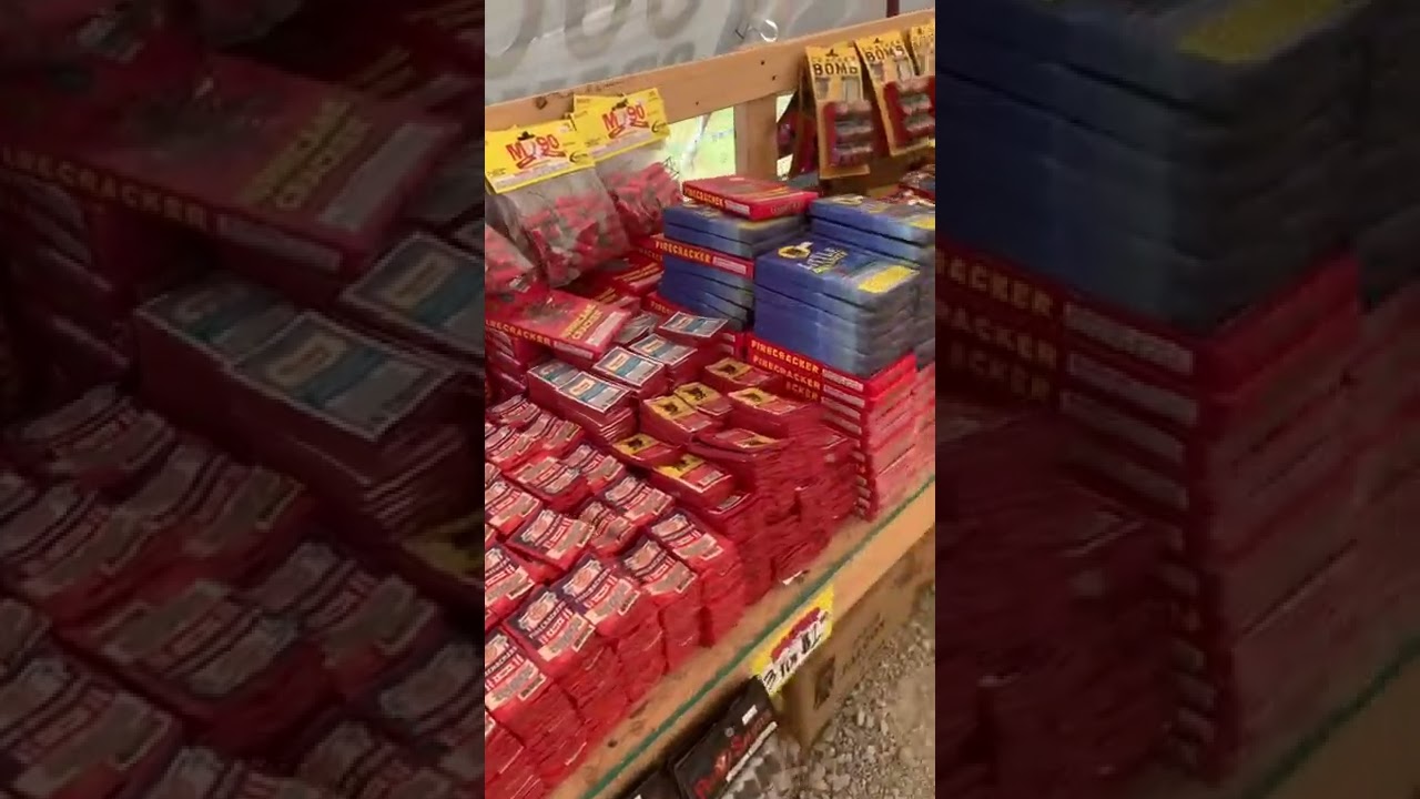 Fireworks Tent.  West Tennessee. 4th of July 2022.   $500.00  junkyard dog trash bundle 🗑.