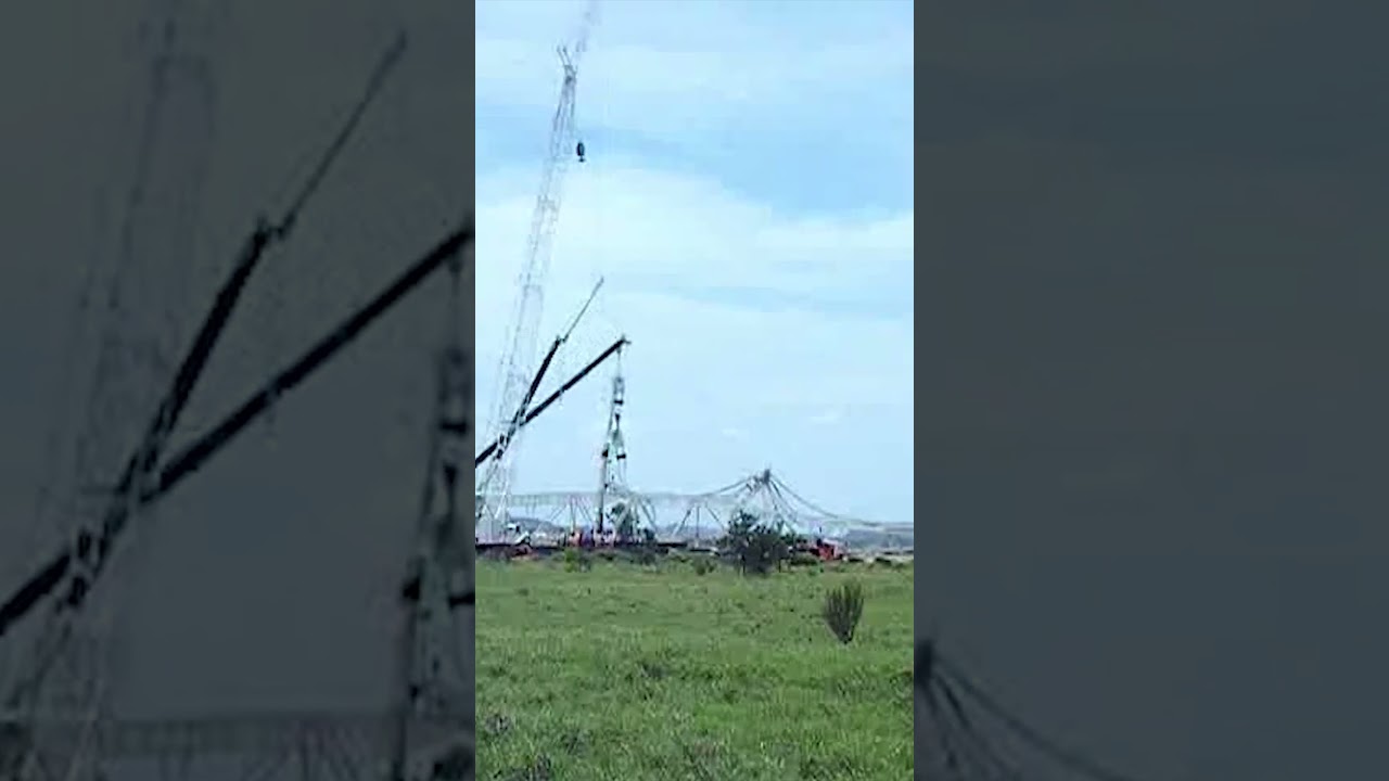 Massive Crane Domino Effect Caught on Camera During Australian Mine Accident