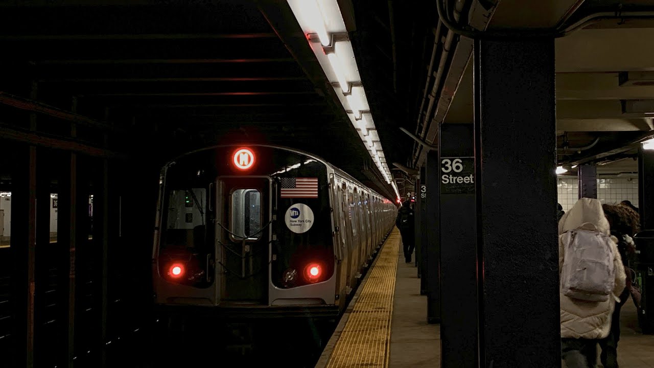 MTA New York City Subway | (E/F/R/M) Action at 36th Street