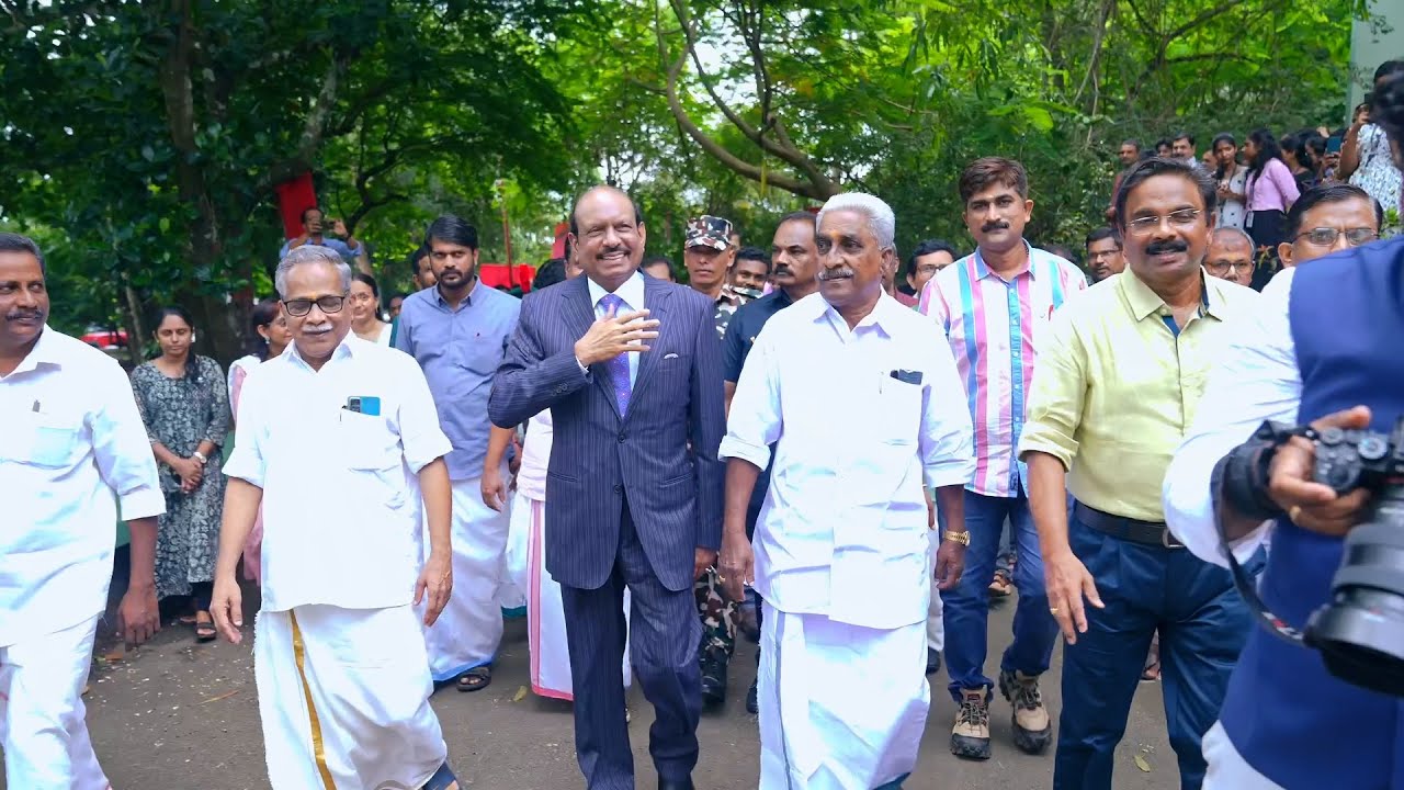 കോളേജ് വിദ്യാർത്ഥികളെ ഇളക്കിമറിച്ച് യൂസഫലി | Yousaf Ali At Sree Krishna College Guruvayu |Yusuff Ali