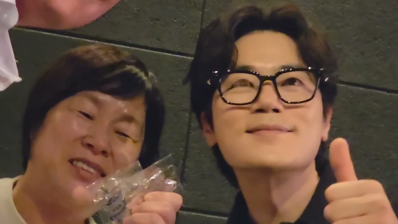 영화 중간계 무대인사 