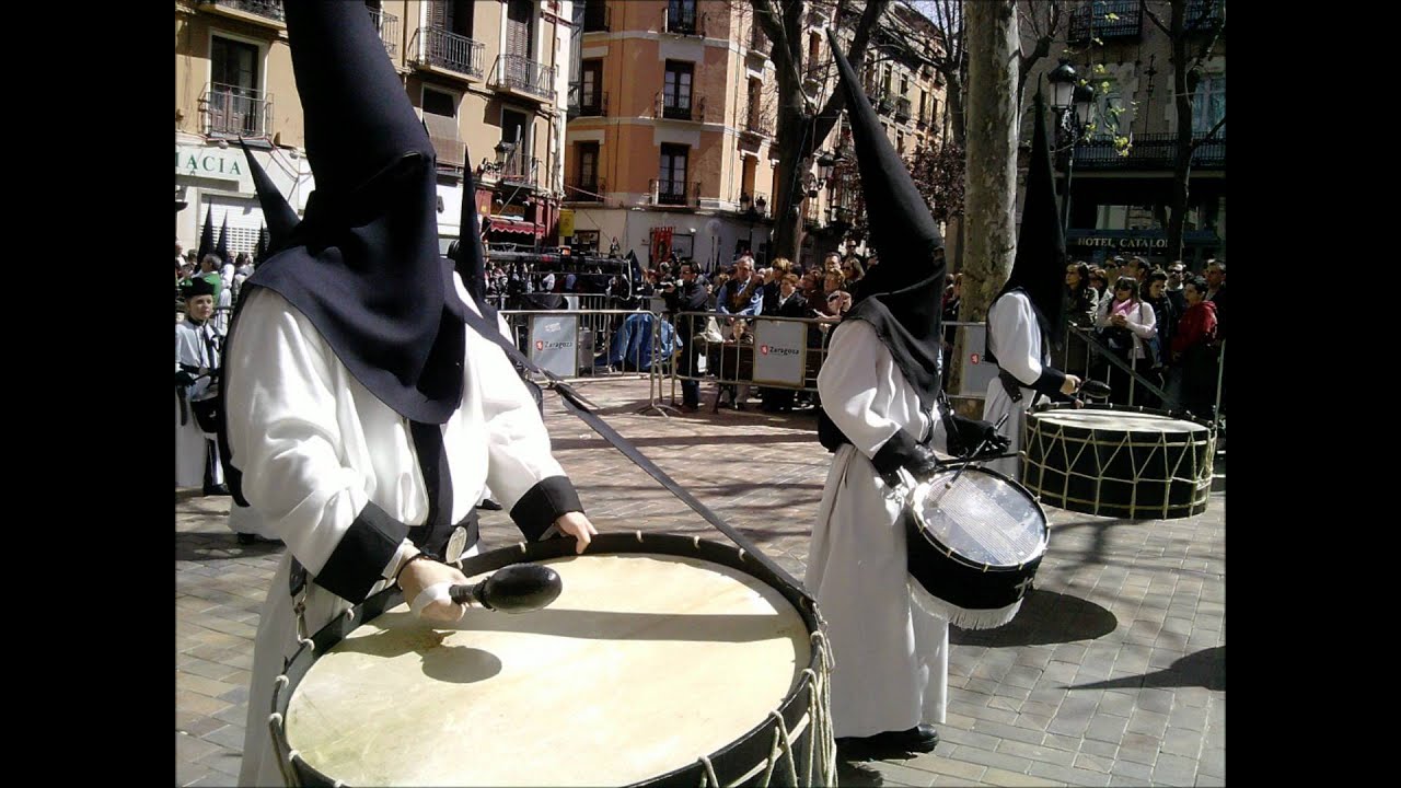 Semana Santa Zaragoza Cofradia de la Exaltacion de la Santa Cruz