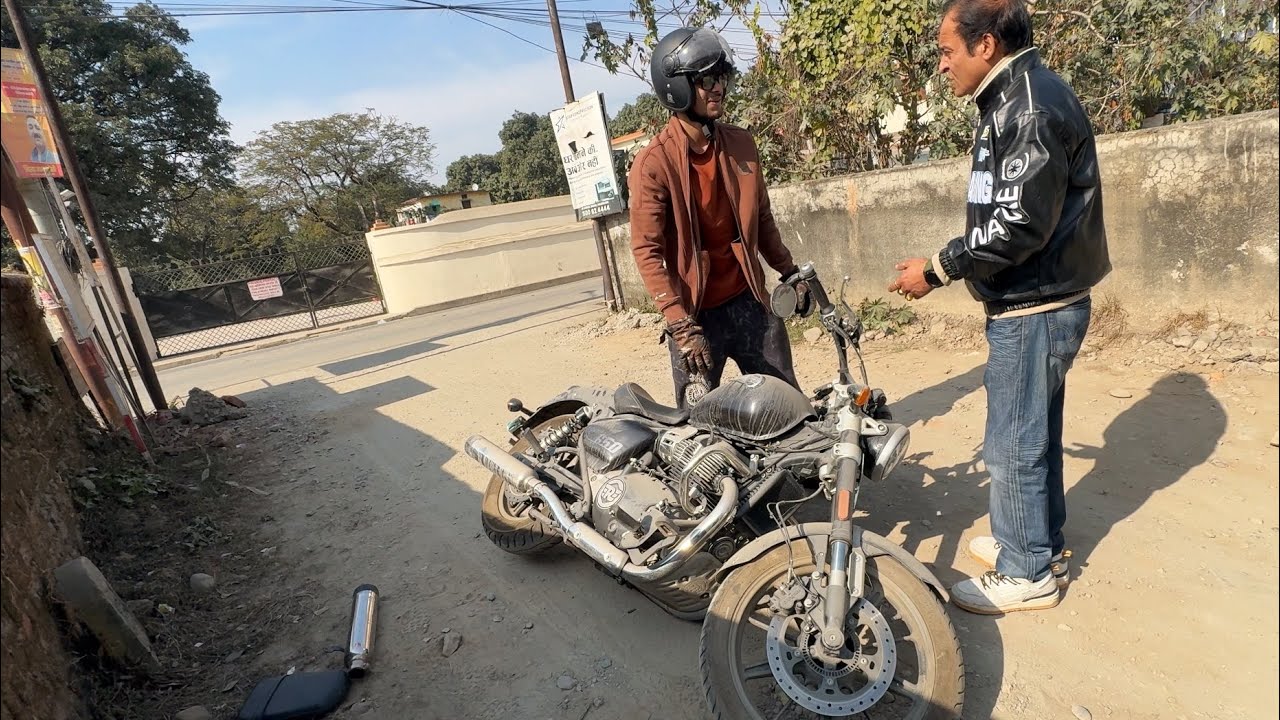 Om Ka BIKE Se ACCIDENT Ho Gaya 😰 Bike Crashed 